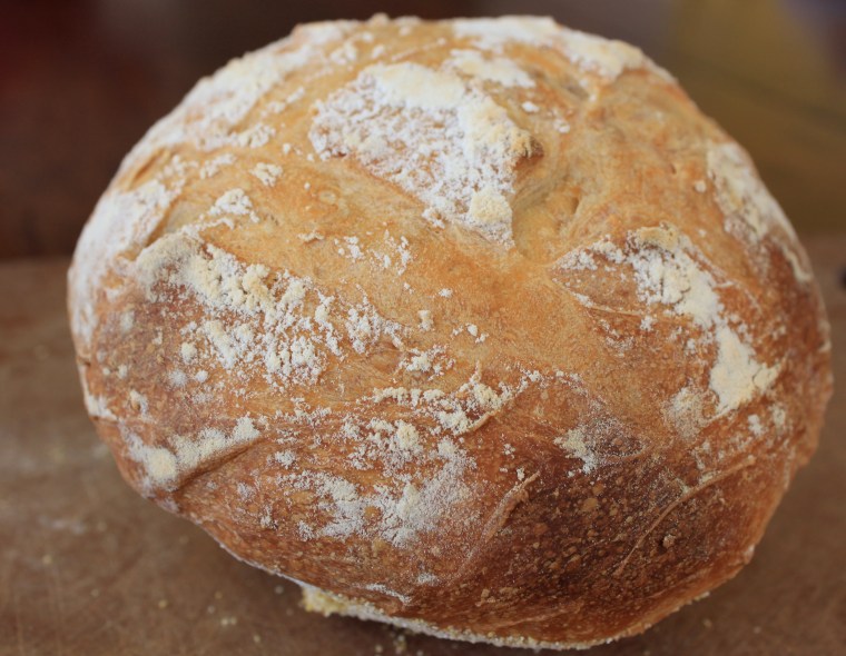 Bread (baked, whole)